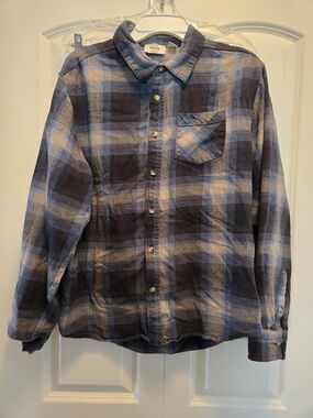 Never Lose Hedge Blue and Gray Plaid Button-Down Shirt LG